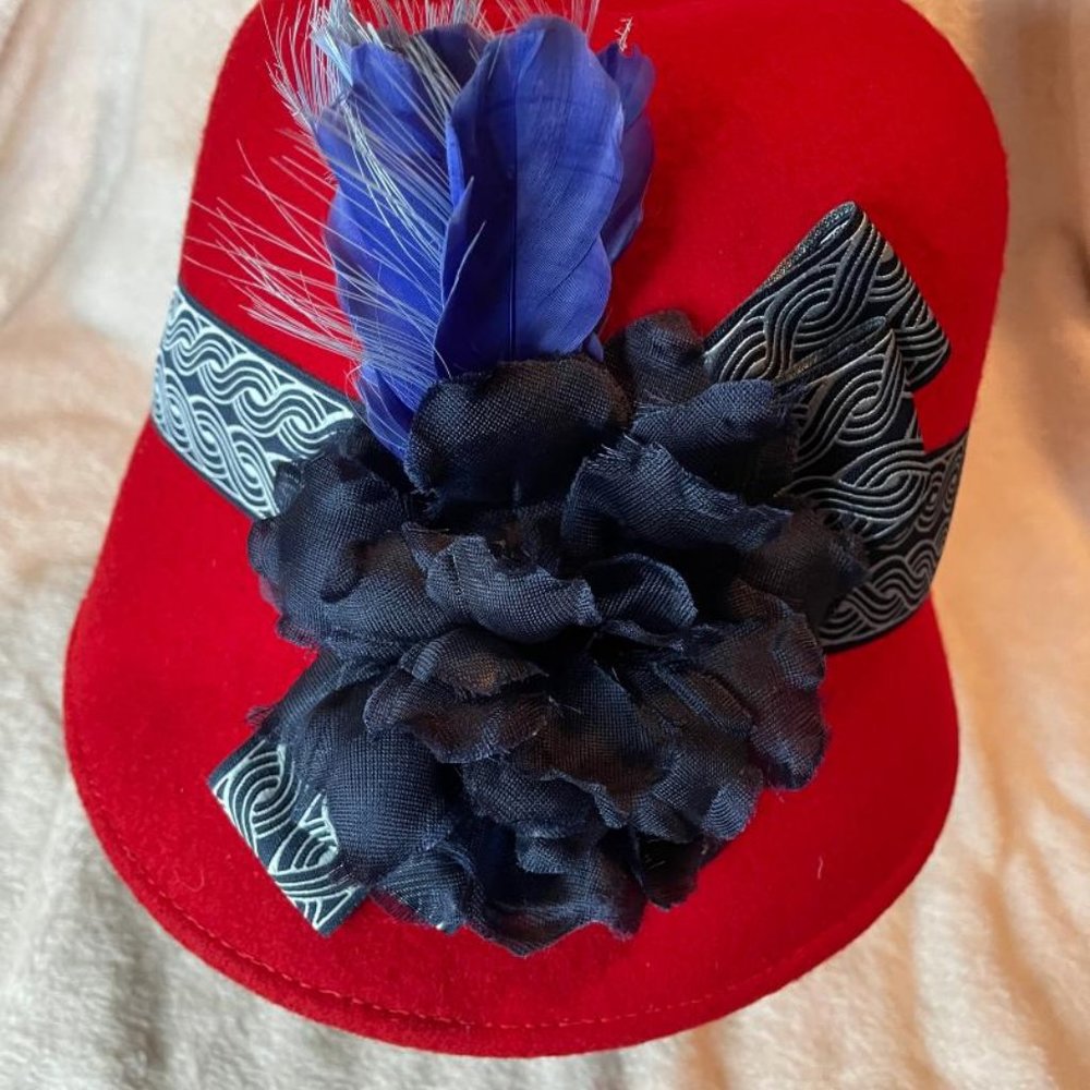 Fleur De Paris New Orleans Womens 1920's Cap Hat Signed by Milliner RED NWT